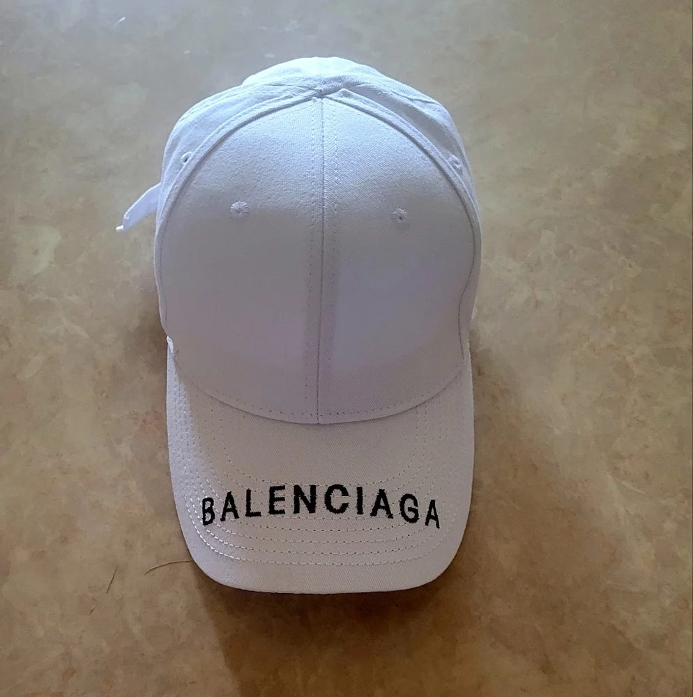 Balenciaga White Cap | One Size - Picture 1 of 7